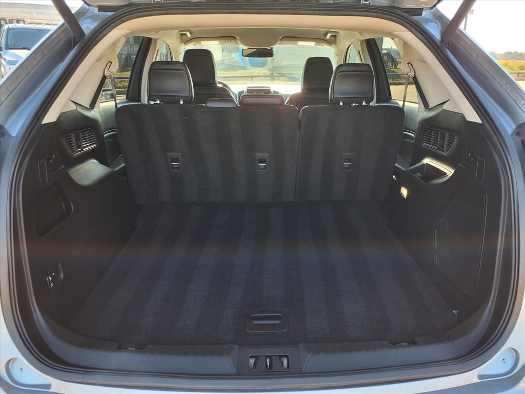 2024 Ford Edge Titanium Silver at Community Kia