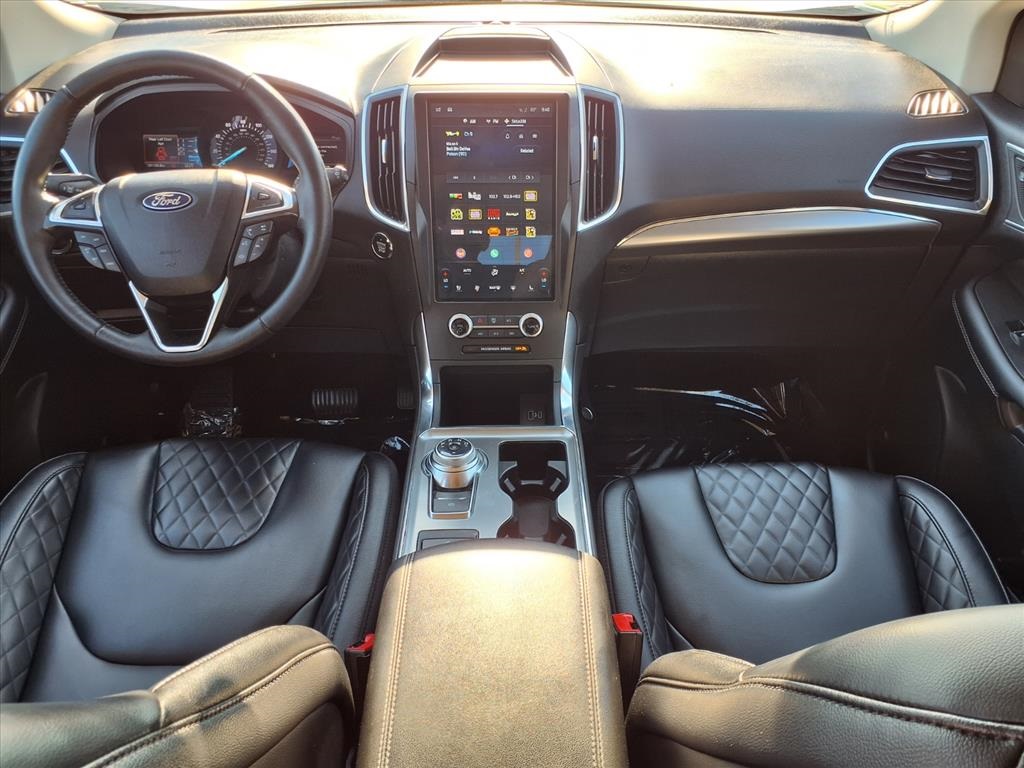 2024 Ford Edge Titanium - 2