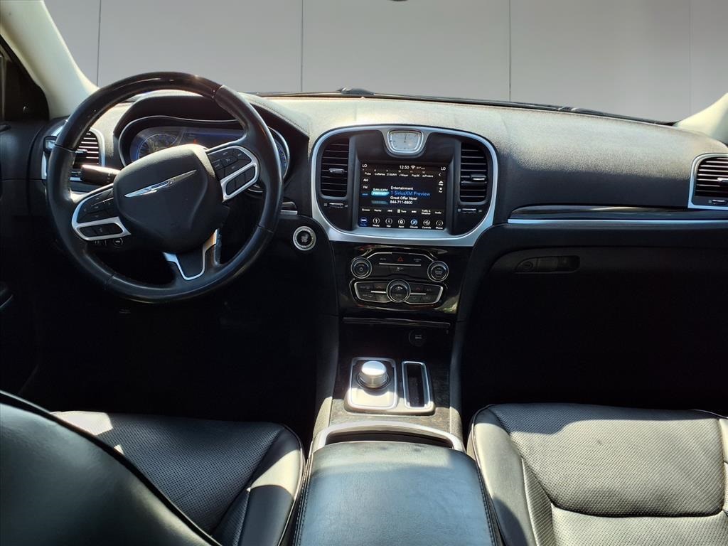 2019 Chrysler 300 Limited White at AutoSavvy Houston Northwest