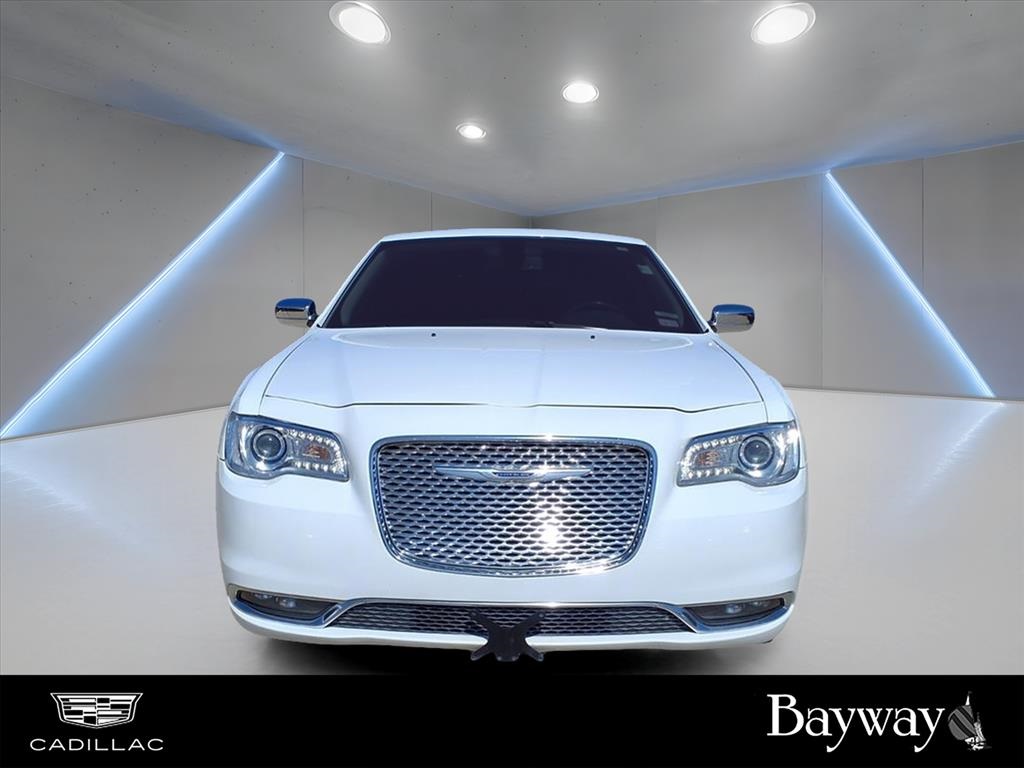 2019 Chrysler 300 Limited White at AutoSavvy Houston Northwest