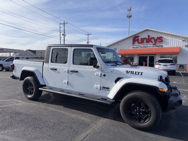 2021 Jeep Gladiator Willys Crew Cab 4WD