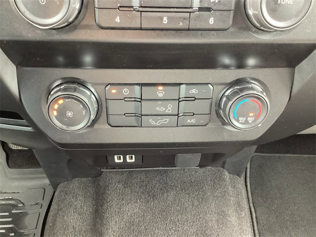 Used Car 2020 Ford F-150  Xlt For Sale Under $30,000 In San Antonio, Texas