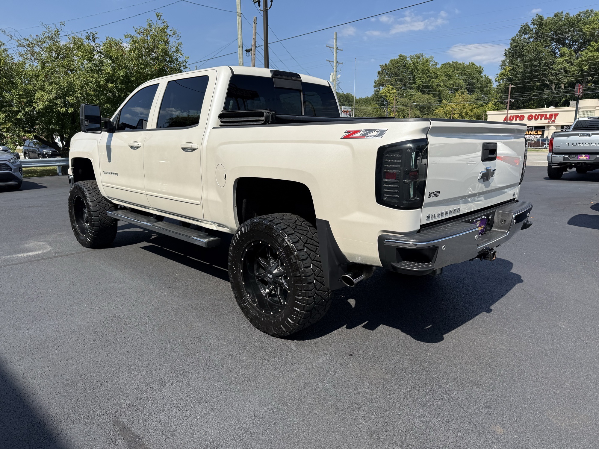 2015 Chevrolet Silverado 1500 LT photo 4