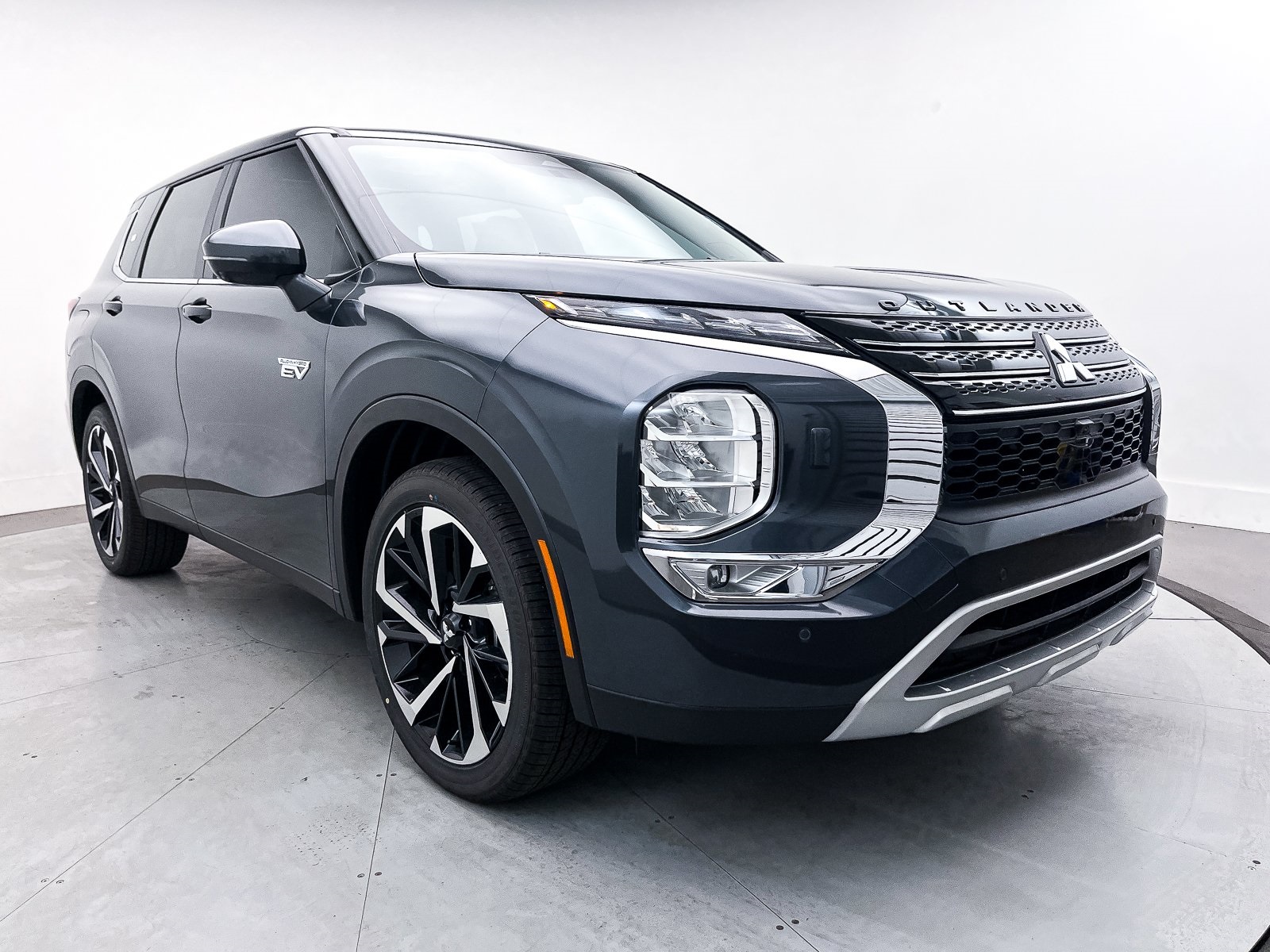 2025 Mitsubishi Outlander Plug-in Hybrid