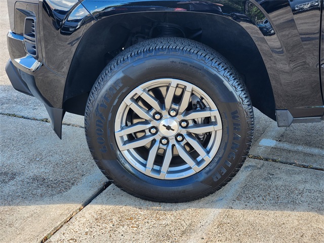 2023 Chevrolet Colorado LT - 9