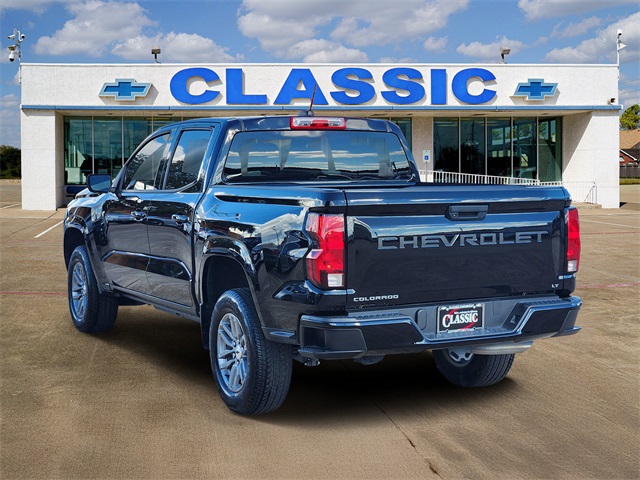 2023 Chevrolet Colorado LT - 4