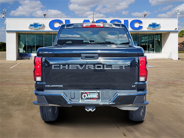 2023 Chevrolet Colorado LT - 5