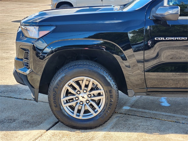 2023 Chevrolet Colorado LT - 7
