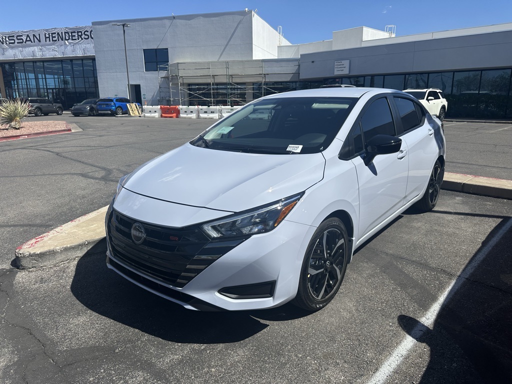 2025 Nissan Versa 1.6 SR