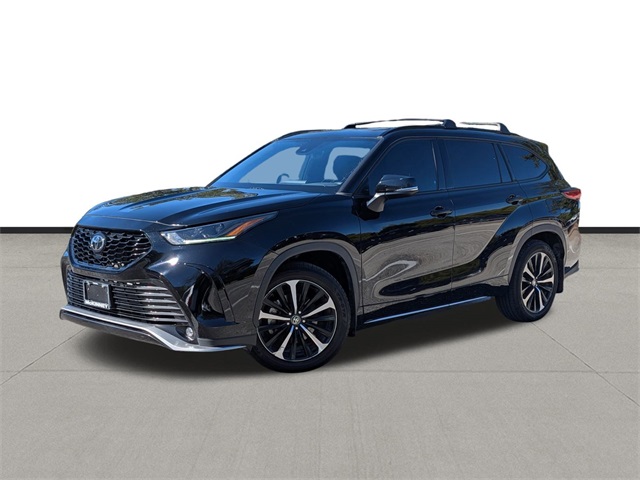 2021 Toyota Highlander XSE Black at Autostrade