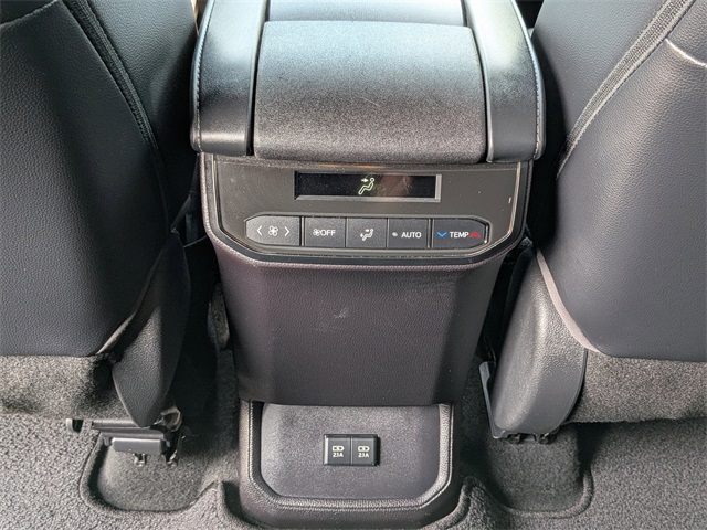 2021 Toyota Highlander XSE Black at Autostrade