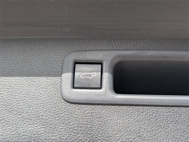 2021 Toyota Highlander XSE Black at Autostrade