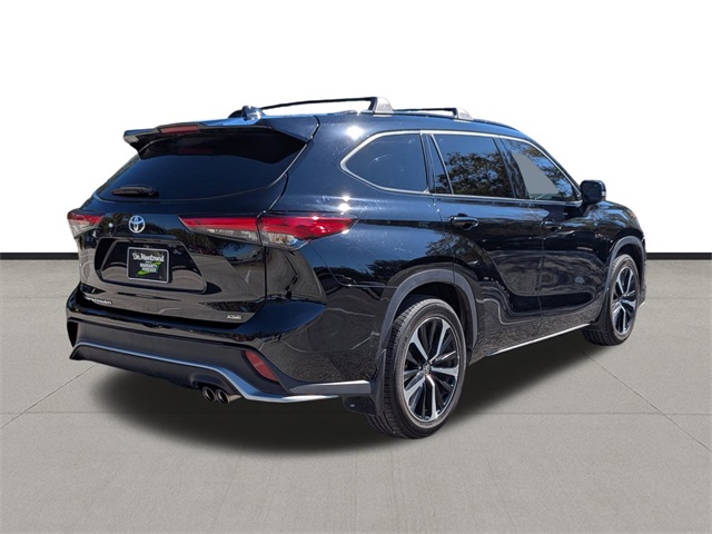 2021 Toyota Highlander XSE Black at Autostrade