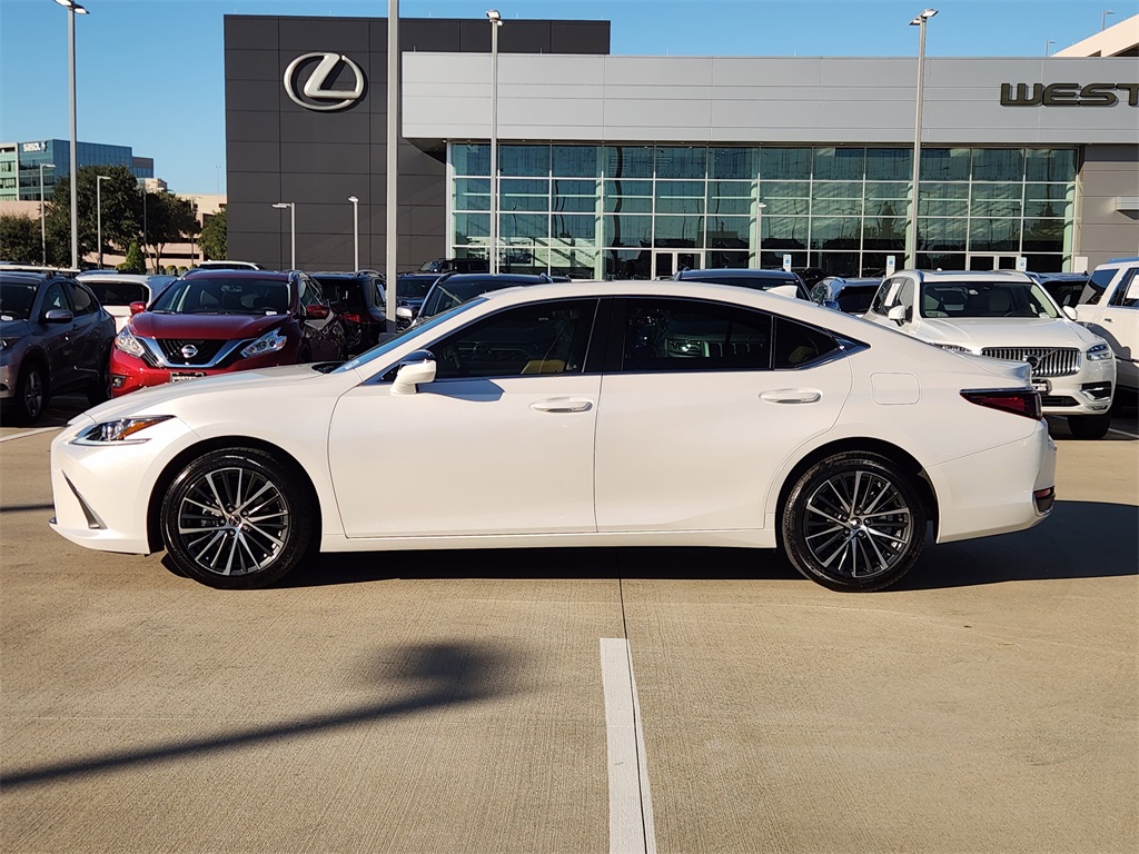 2024 Lexus ES 250 White at Westside Lexus