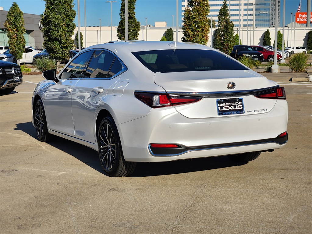 2024 Lexus ES 250 White at Westside Lexus