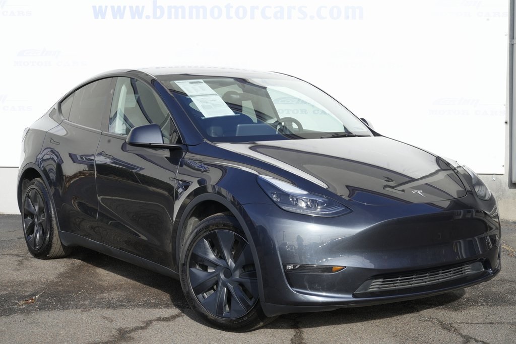 2025 Tesla Model Y Long Range AWD