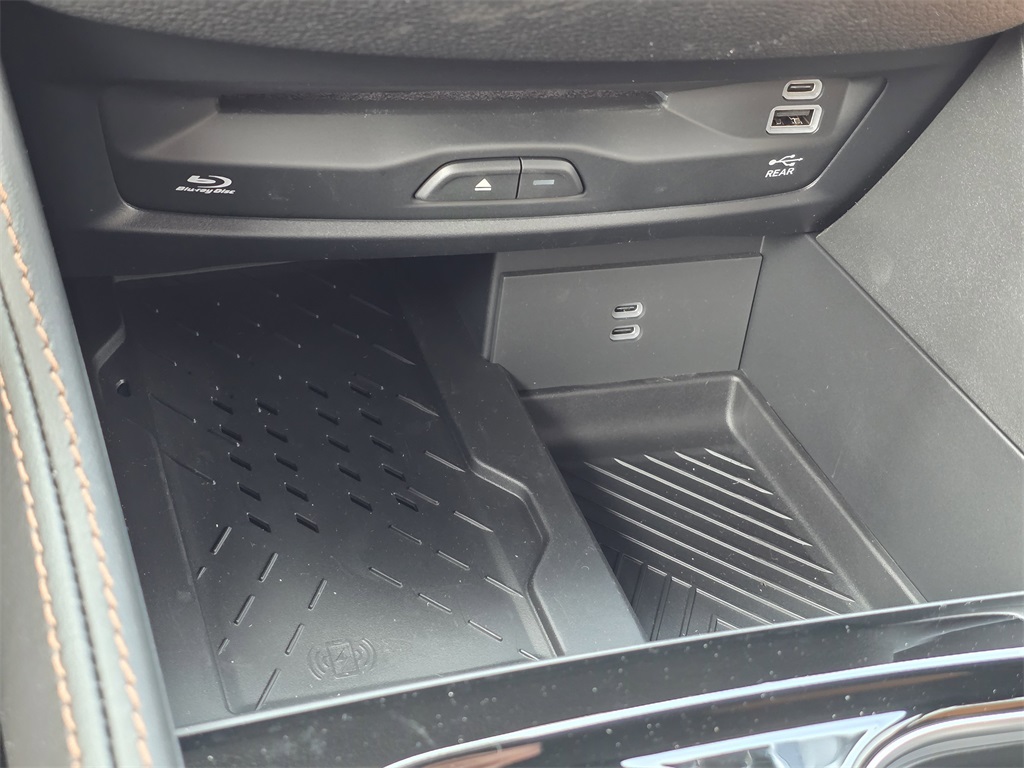 2026 Chrysler Pacifica Pinnacle White at Mac Haik CDJR North Houston