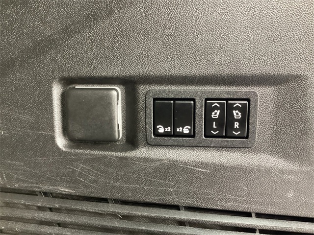 Used Car 2022 Chevrolet Tahoe  Premier For Sale Under $50,000 In San Antonio, Texas