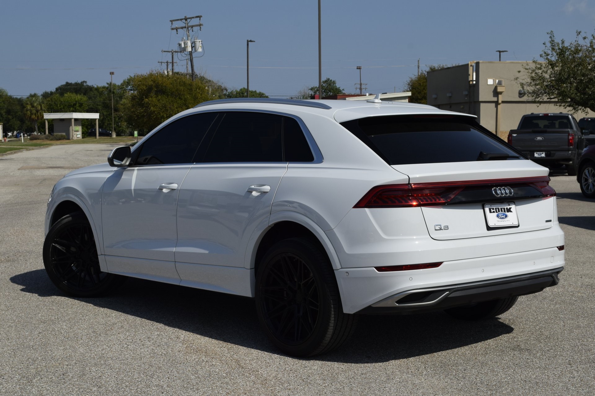 2023 Audi Q8 55 Premium Plus - 8