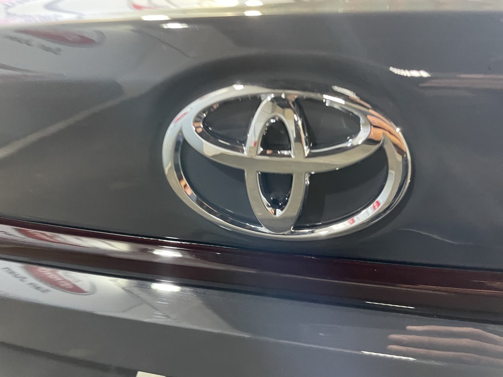 Thumbnail: 2025 Toyota Corolla - 18