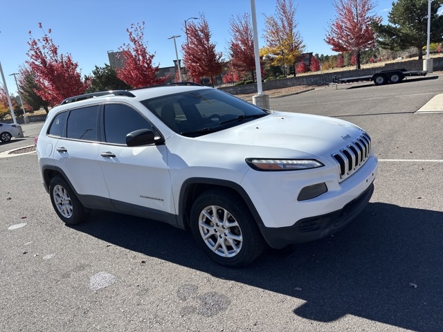 2016 Jeep Cherokee Sport