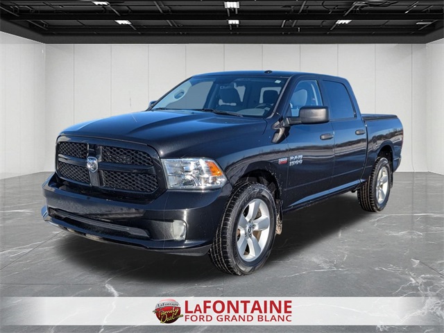 2016 RAM 1500 Express Crew Cab 4WD