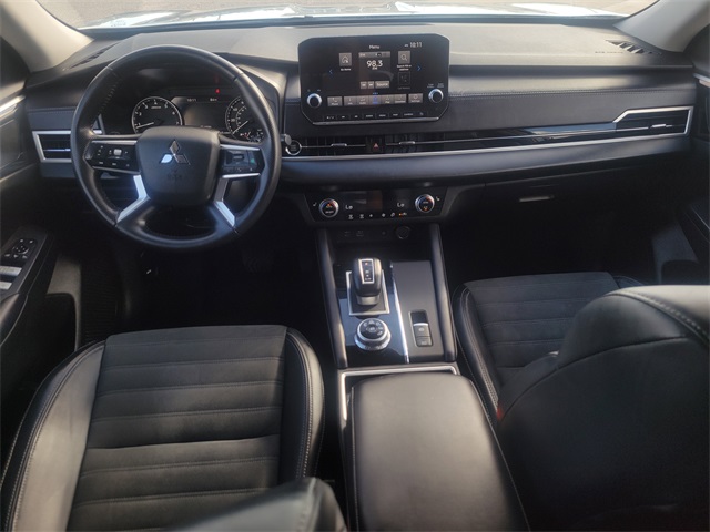 2024 Mitsubishi Outlander SE Black Edition Gray at Mac Haik CDJR North Houston