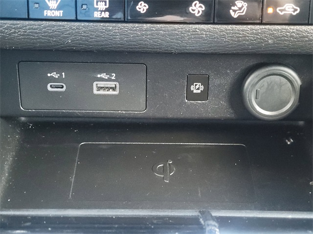 2024 Mitsubishi Outlander SE Black Edition Gray at Mac Haik CDJR North Houston