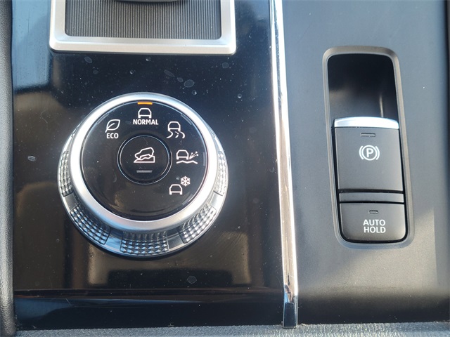 2024 Mitsubishi Outlander SE Black Edition Gray at Mac Haik CDJR North Houston