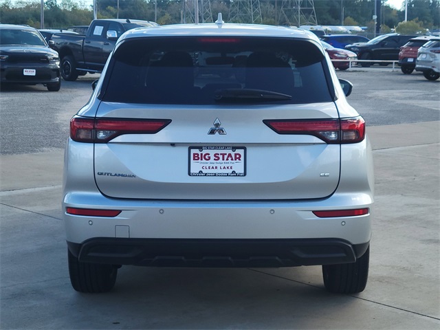 2024 Mitsubishi Outlander SE Black Edition Gray at Mac Haik CDJR North Houston