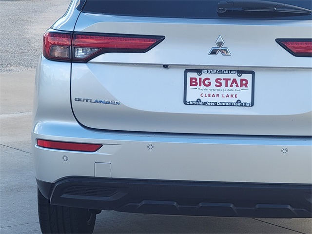 2024 Mitsubishi Outlander SE Black Edition Gray at Mac Haik CDJR North Houston