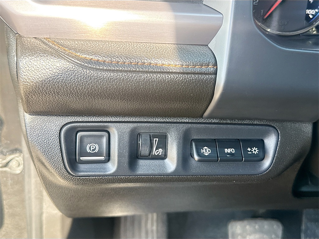 2022 GMC Acadia AT4 - 9