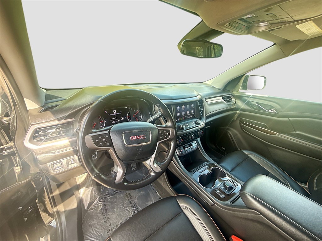 2022 GMC Acadia AT4 - 8