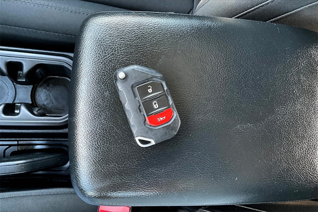 2023 Jeep Gladiator Sport - 11