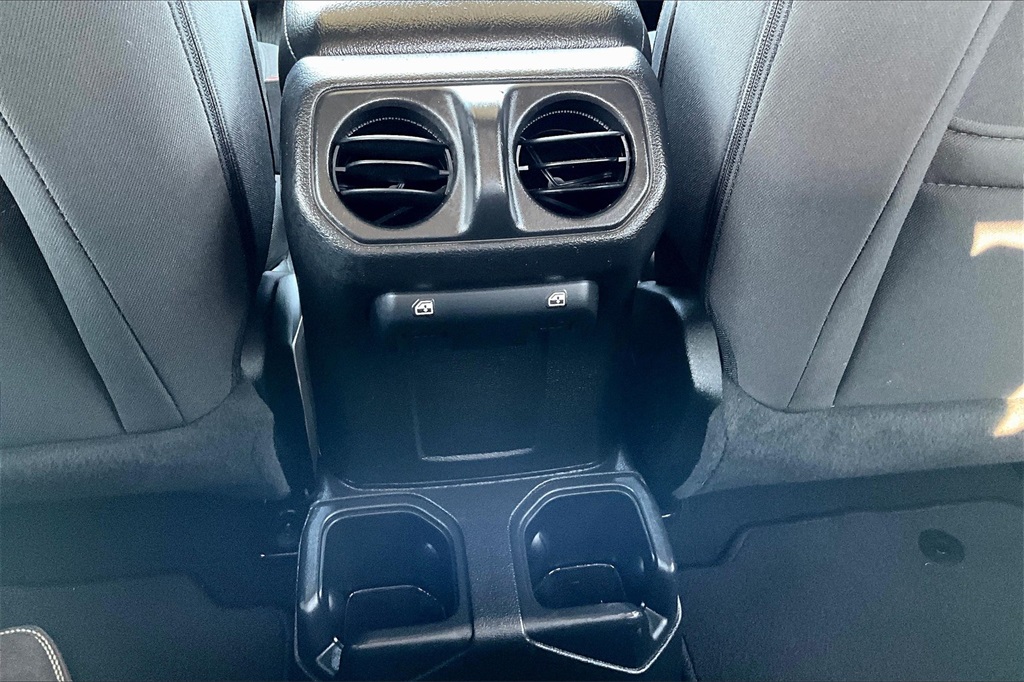 2023 Jeep Gladiator Sport White at Central Houston Nissan