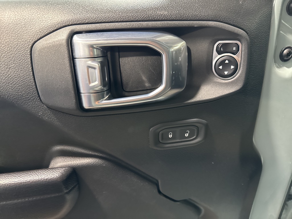 Used Car 2024 Jeep Wrangler  Willys For Sale Under $40,000 In San Juan, Puerto Rico