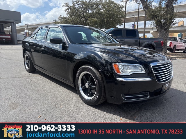 Used Car 2012 Chrysler 300  Base For Sale Under $10,000 In San Antonio, Texas