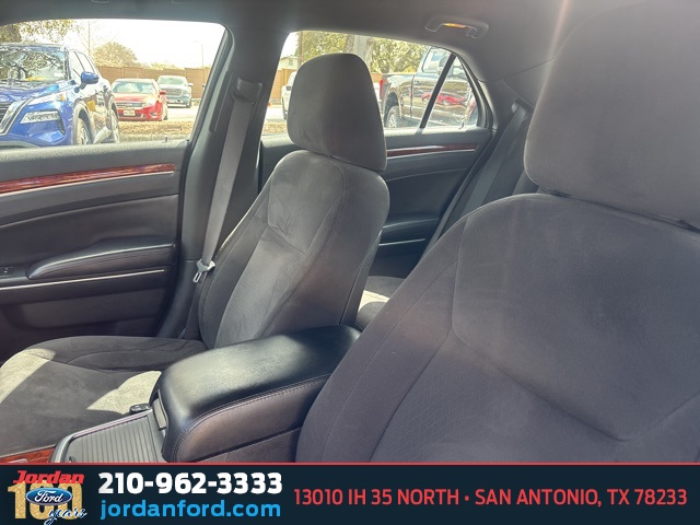 Used Car 2012 Chrysler 300  Base For Sale Under $10,000 In San Antonio, Texas