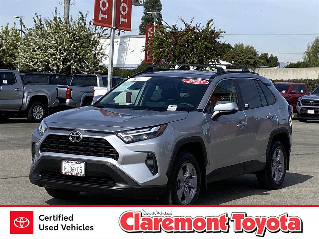 2025 Toyota RAV4 Hybrid XLE AWD