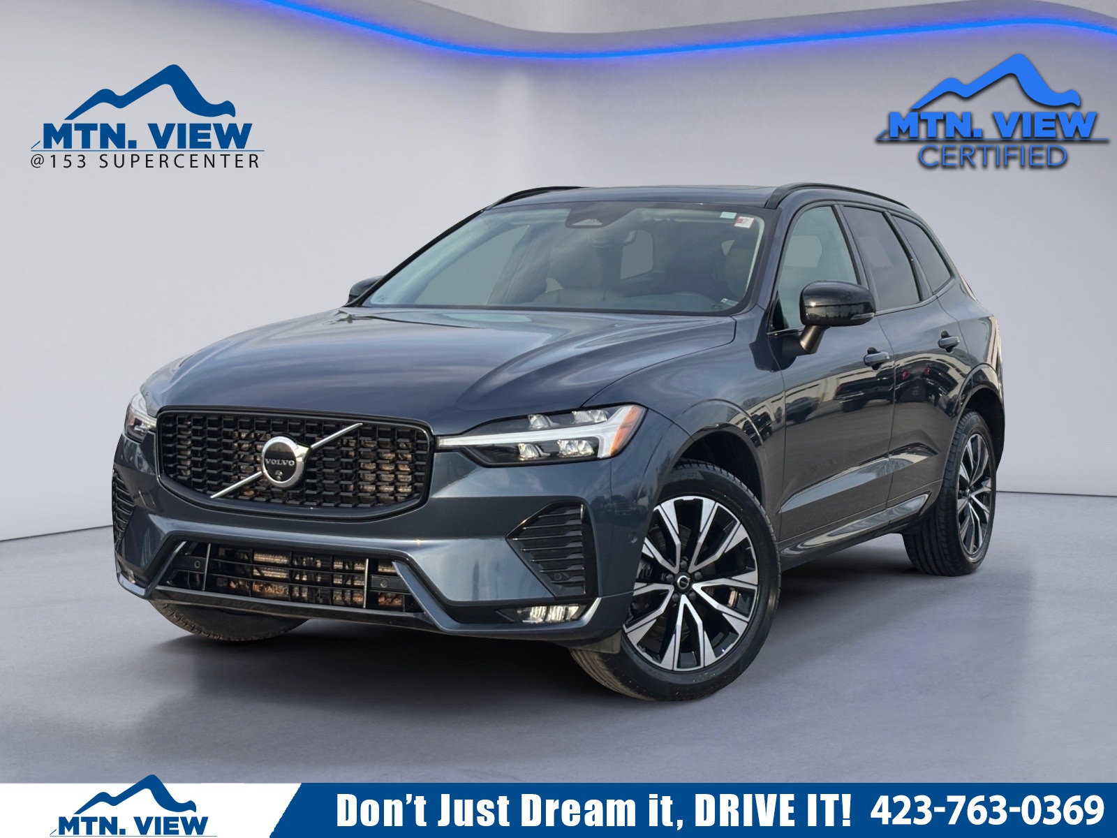 2024 Volvo XC60 B5 Plus Dark Theme AWD
