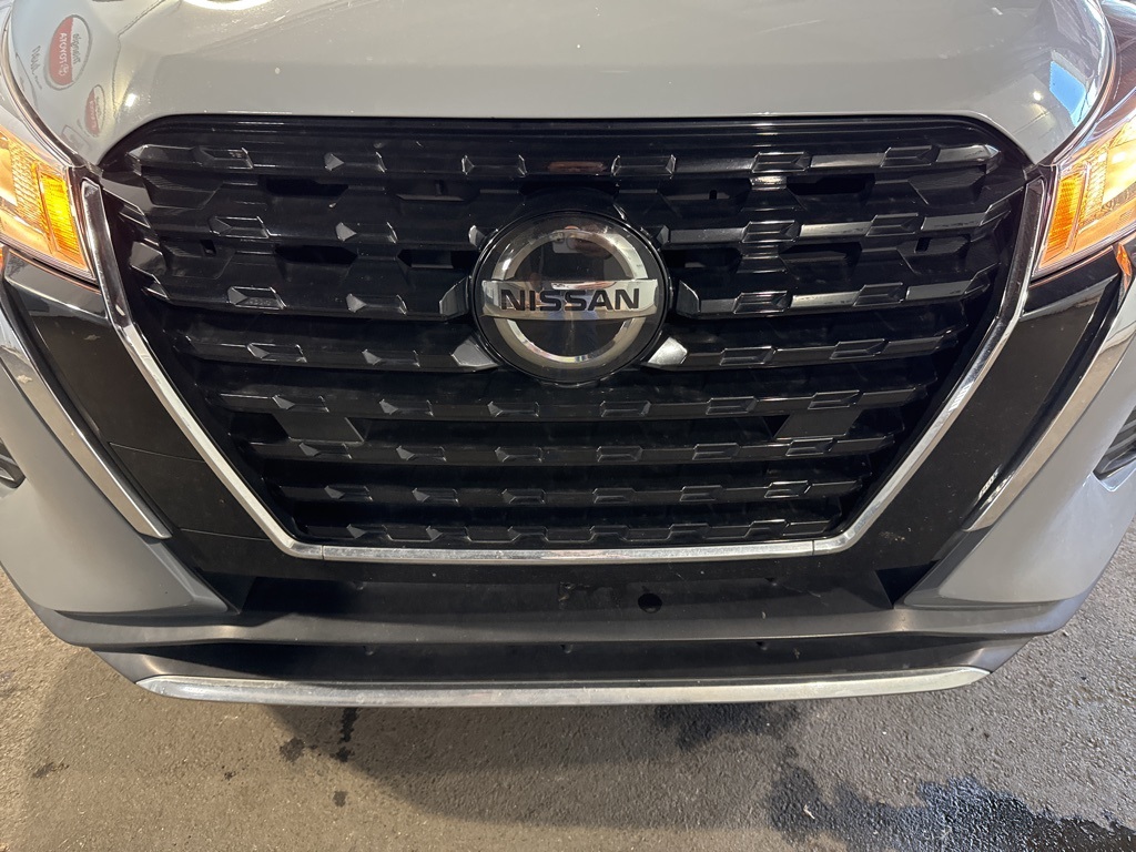 Thumbnail: 2021 Nissan Kicks - 3