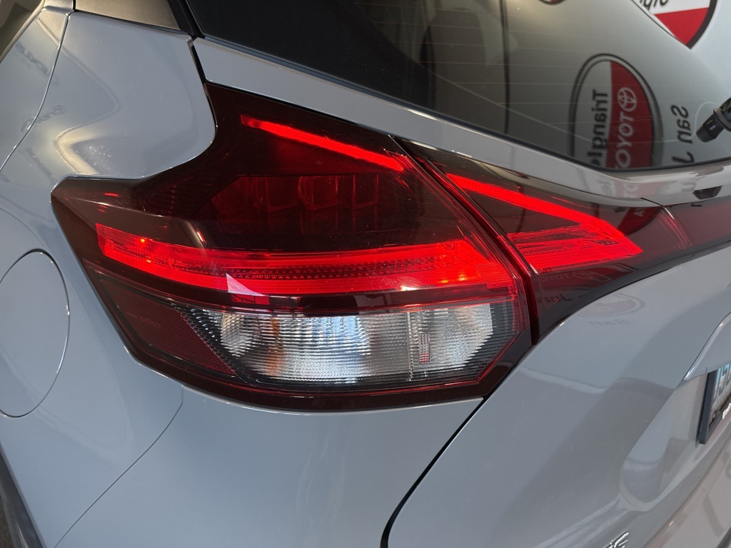 Thumbnail: 2021 Nissan Kicks - 9