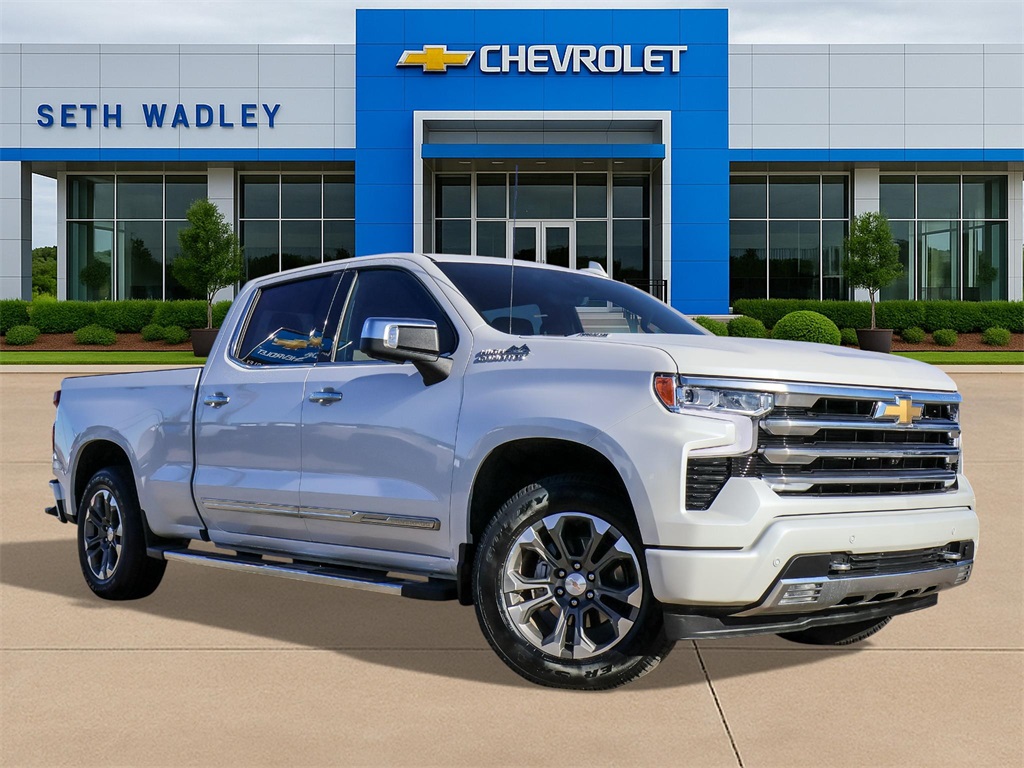 2025 Chevrolet Silverado 1500 High Country Crew Cab 4WD