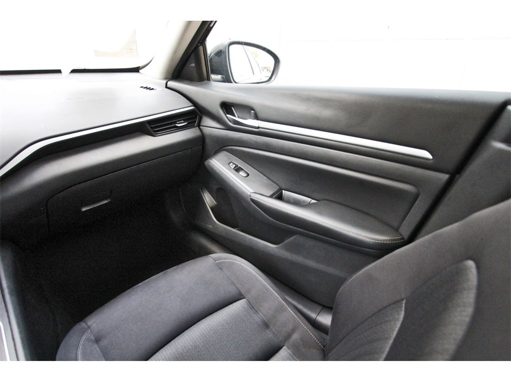 2022 Nissan Altima 2.5 SV - 7