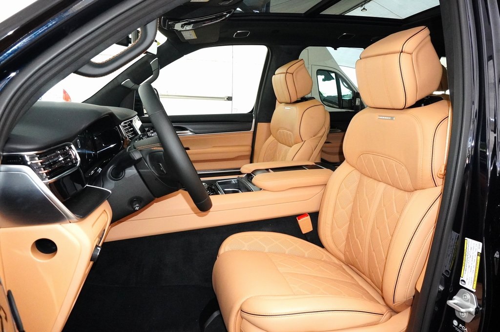 New Car 2025 Jeep Grand Wagoneer  Series Iii For Sale Under $110,000 In Weatherford, Texas