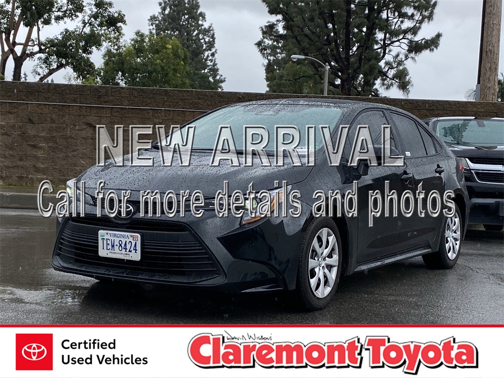 2025 Toyota Corolla LE FWD