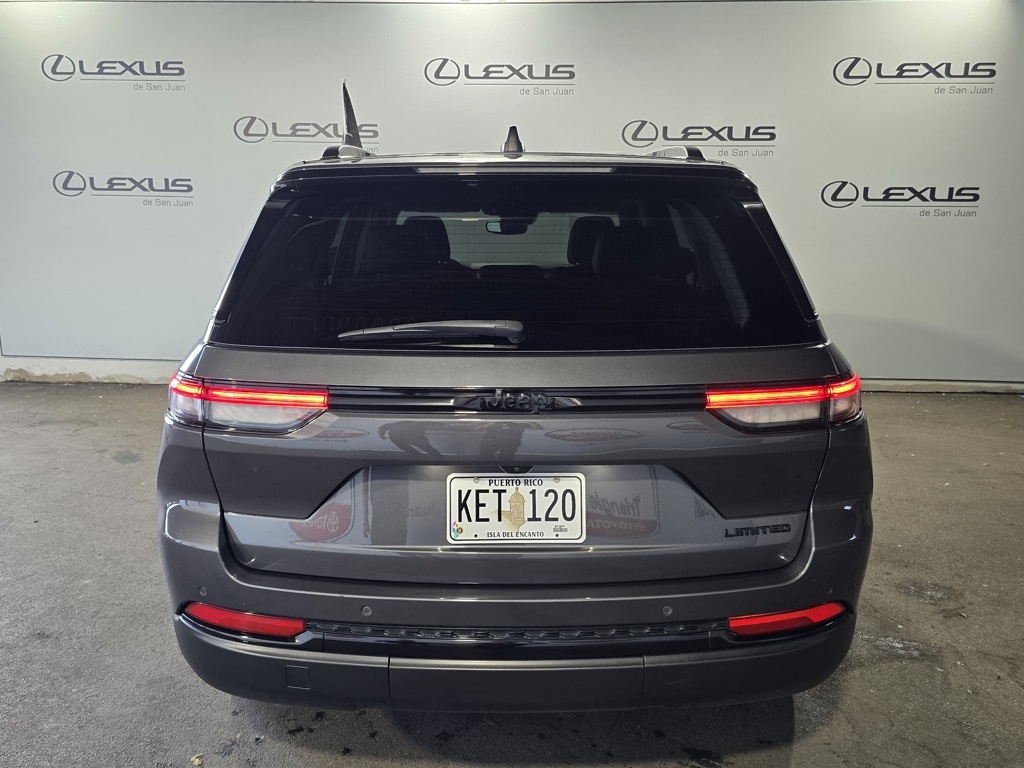 Thumbnail: 2023 Jeep Grand Cherokee - 10