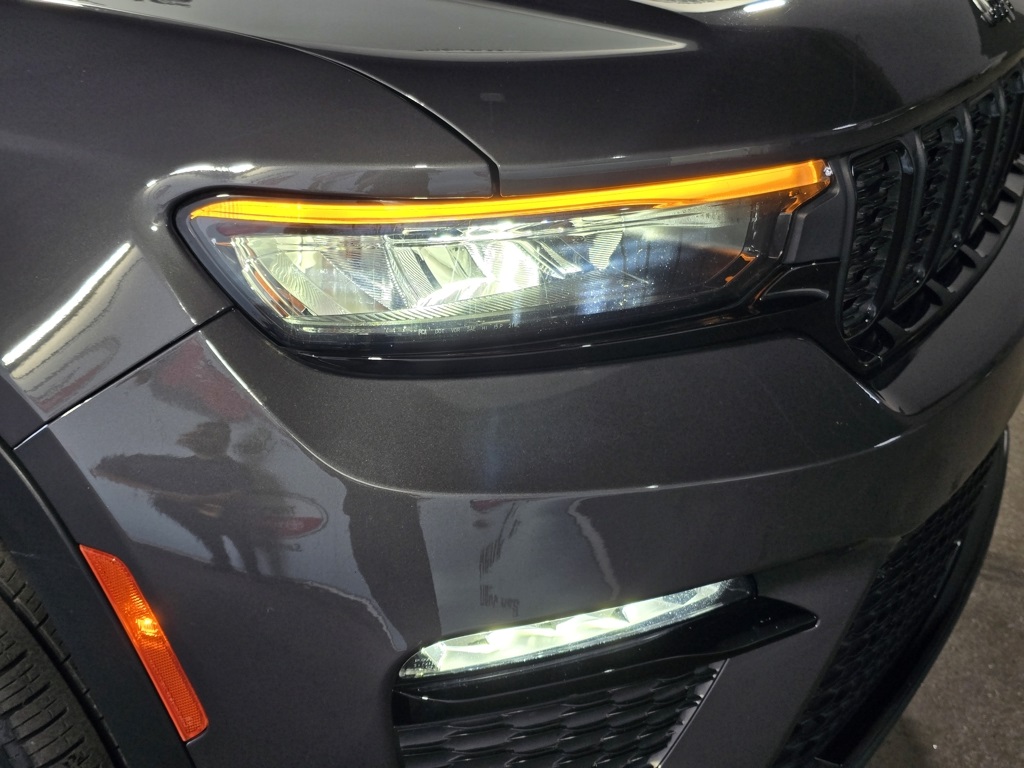 Thumbnail: 2023 Jeep Grand Cherokee - 5