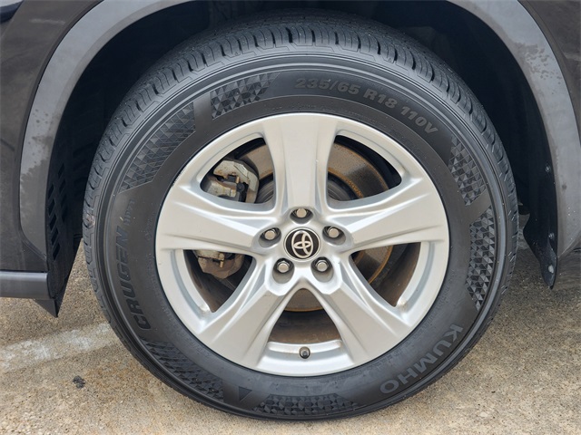 2023 Toyota Highlander L Black at Baytown Hyundai