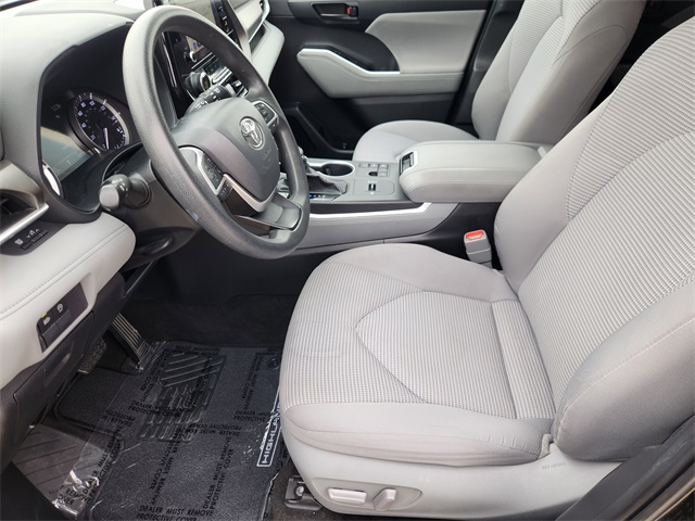 2023 Toyota Highlander L Black at Baytown Hyundai